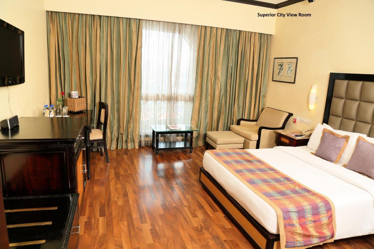 Vivanta Ernakulam, Marine Drive Коччи Экстерьер фото