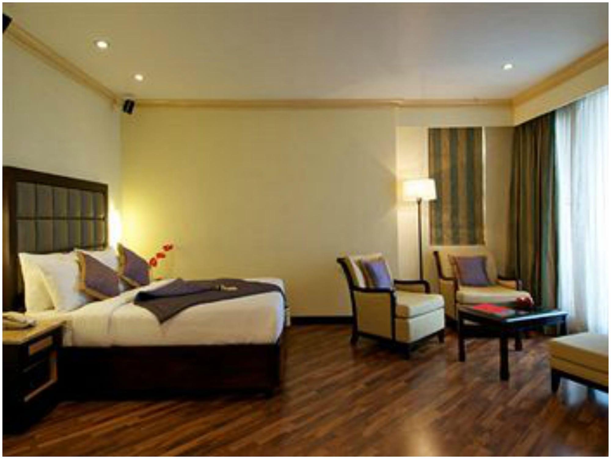 Vivanta Ernakulam, Marine Drive Коччи Экстерьер фото