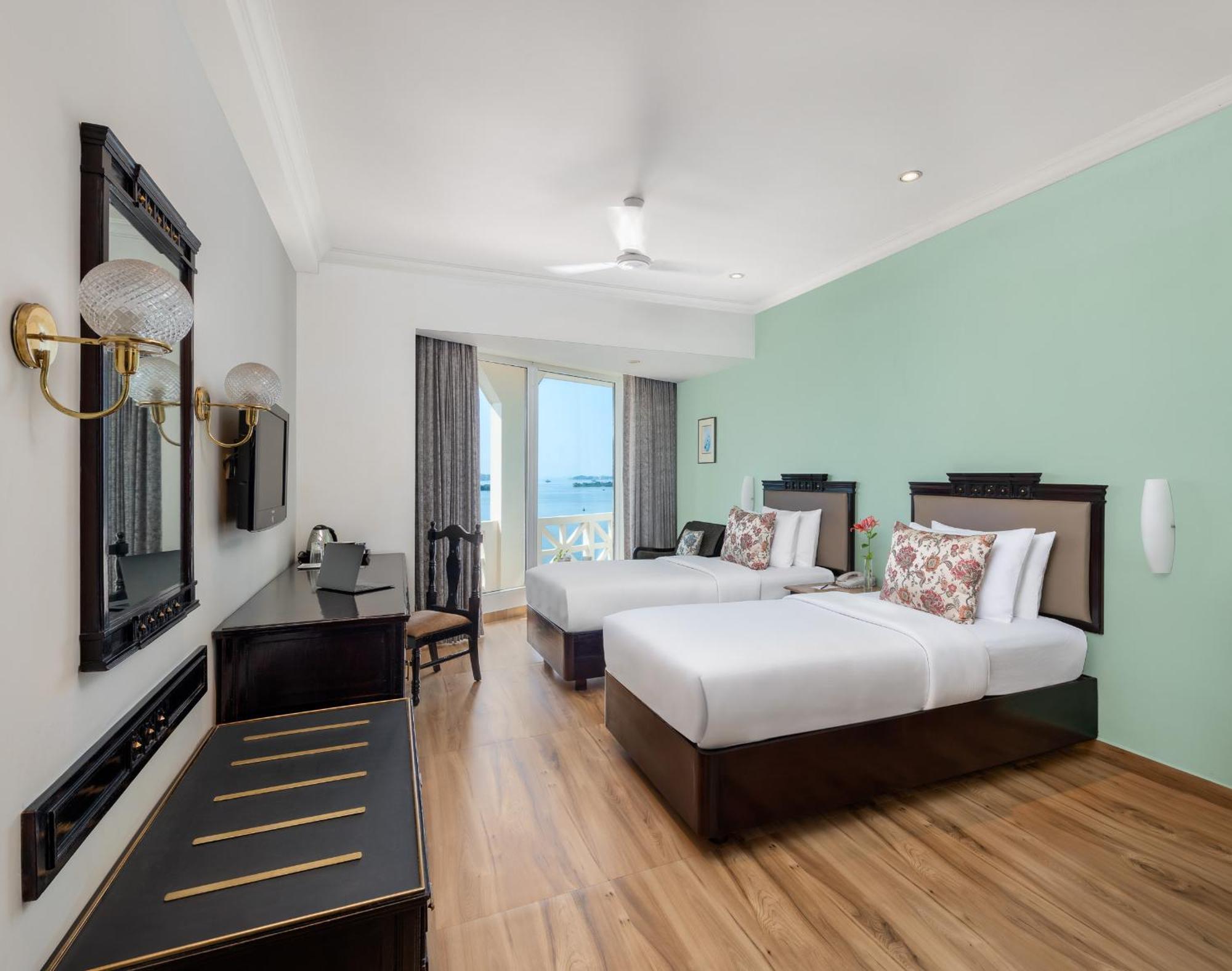 Vivanta Ernakulam, Marine Drive Коччи Экстерьер фото