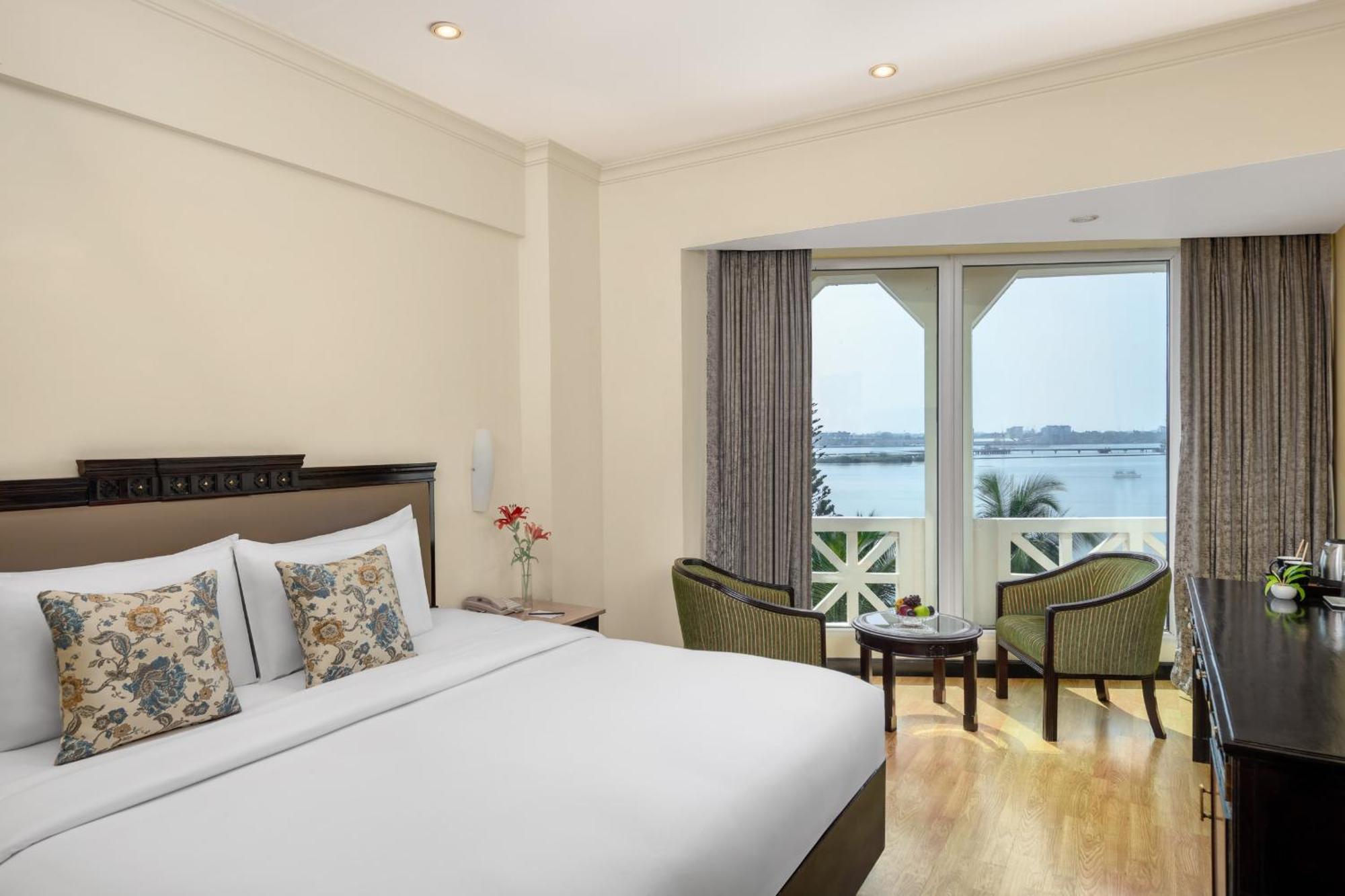 Vivanta Ernakulam, Marine Drive Коччи Экстерьер фото